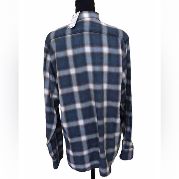 🔥NWT🔥Plaid Lightweight Button-Down Flannel - Picture 6 of 15